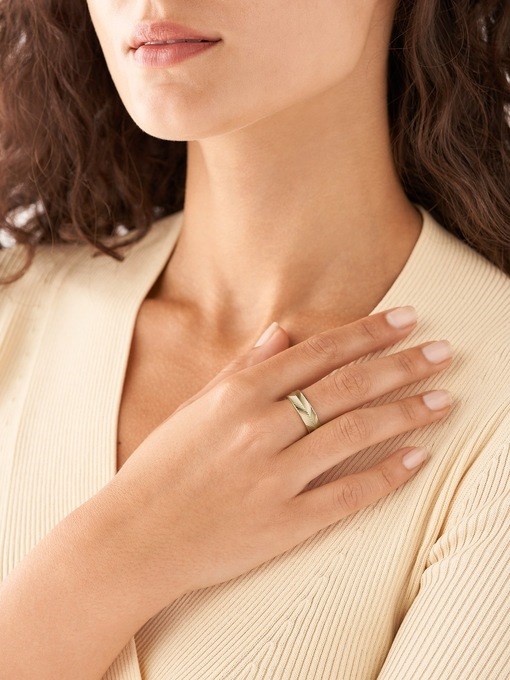 Fossil Harlow Gold Ring JF04118710 Fossil Harlow Gold Ring JF04118710