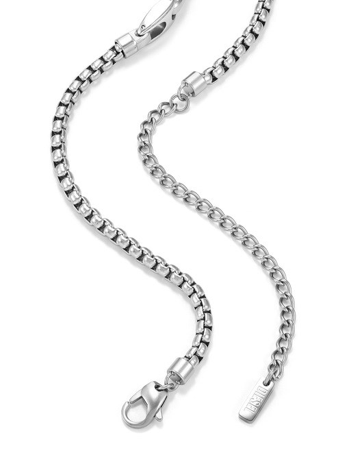 Diesel Metamorph Silver Necklace DX1650040 Diesel Metamorph Silver Necklace DX1650040