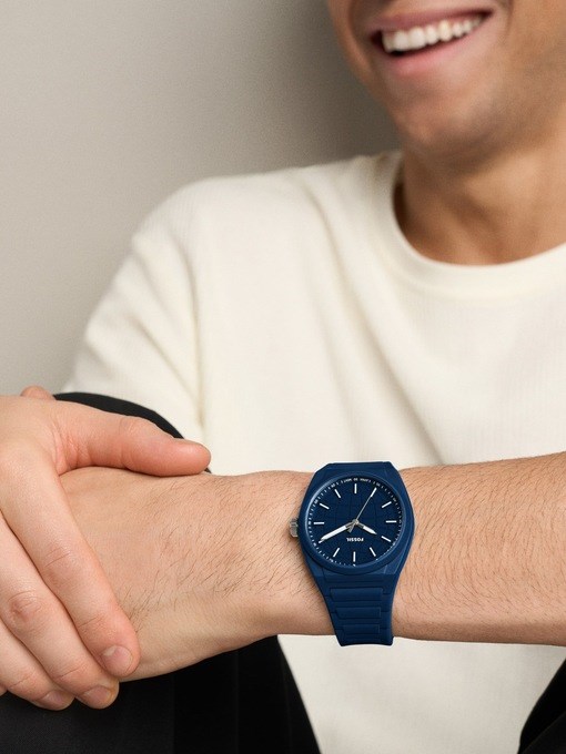 Everett Three-Hand Navy Silicone Watch Everett Three-Hand Navy Silicone Watch