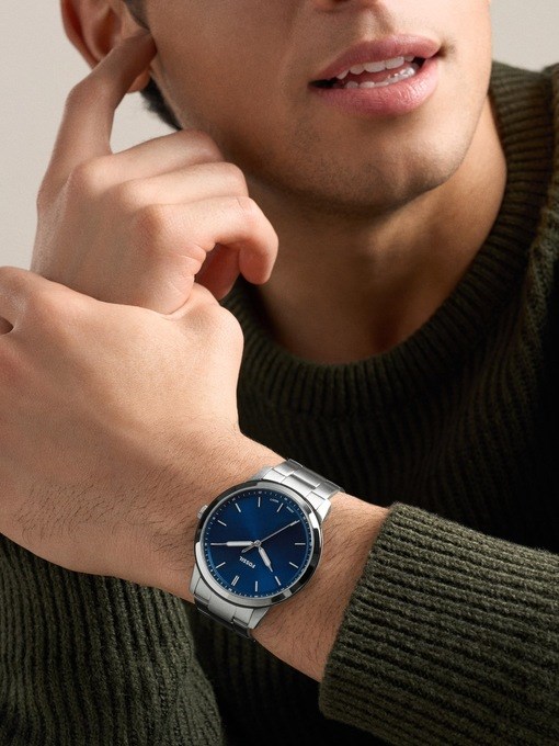 Minimalist Three-Hand Stainless Steel Watch