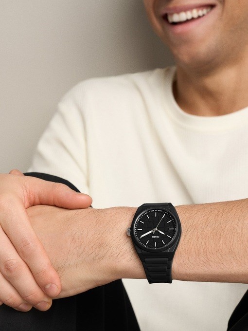 Everett Three-Hand Black Silicone Watch Everett Three-Hand Black Silicone Watch