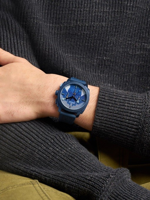 Minecraft x Fossil Limited-Edition Dungeons II Watch Minecraft x Fossil Limited-Edition Dungeons II Watch